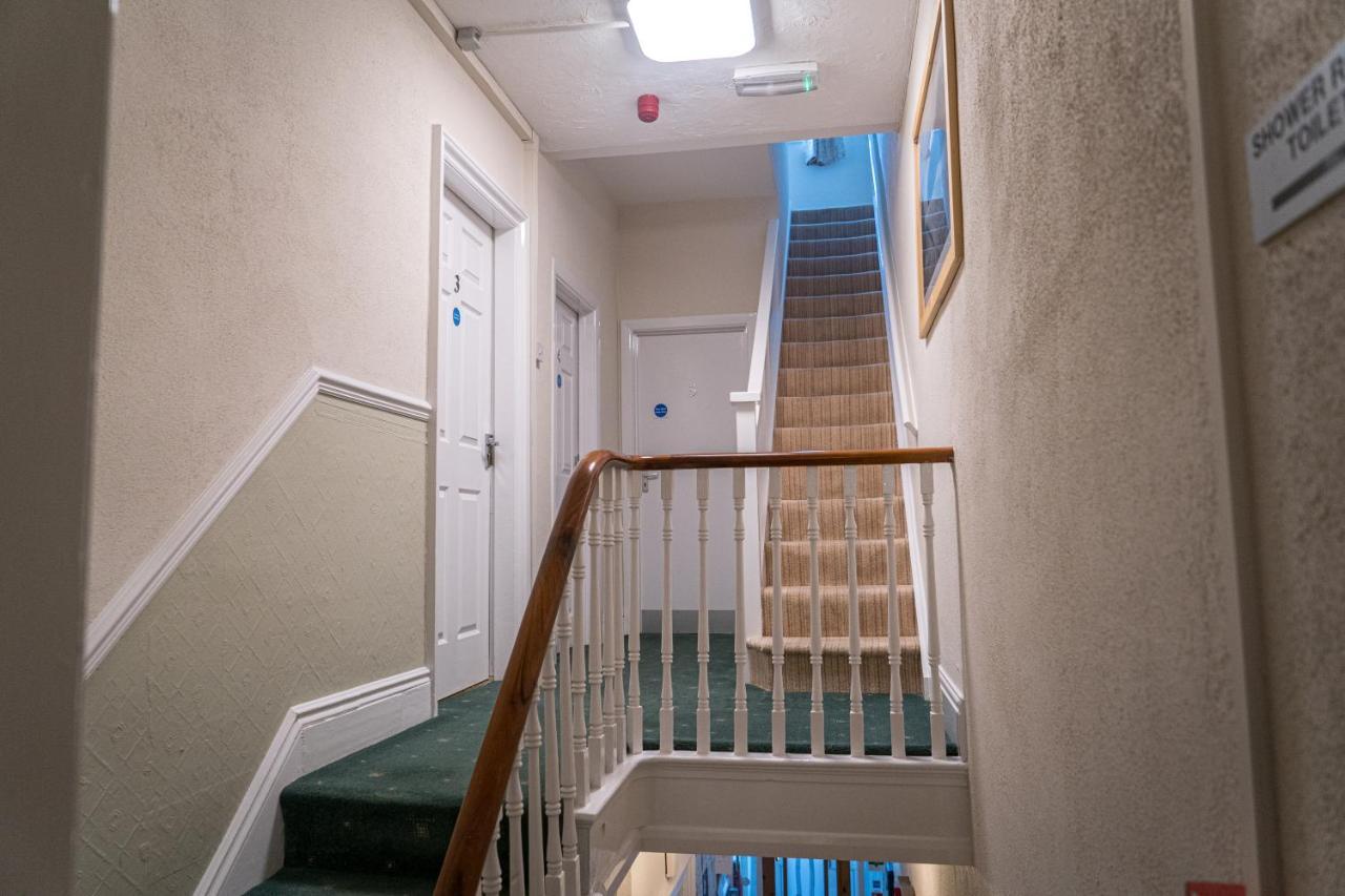 Jedburgh Guest House คลีทอร์ปส์ ภายนอก รูปภาพ